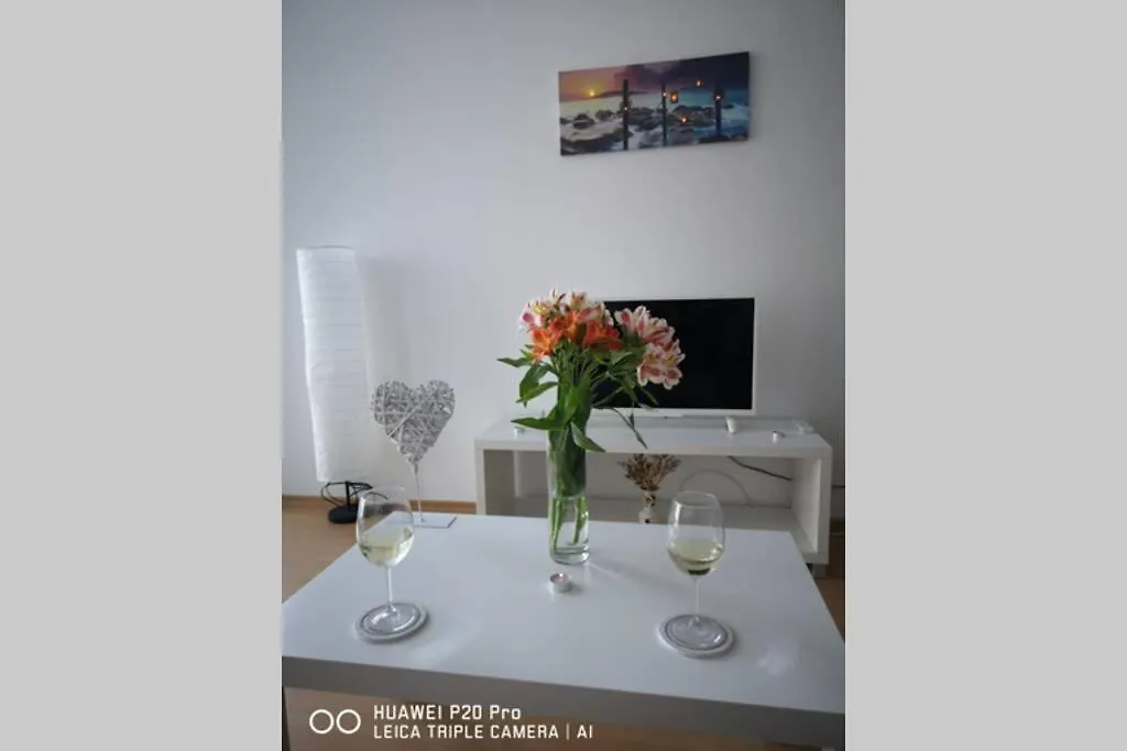 Kabakum Di Sea View Е Прекрасен Апартамент Намиращ Се На 20М.От Плажа. В Непосредстена Близост Има Хранителен Магазин, Аптека, Спирка На Градския Транспорт. Заведения За Всеки Вкус. Apartment Golden Sands