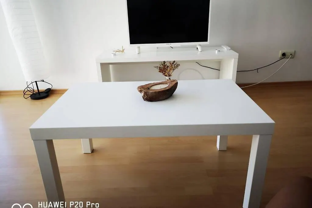 Kabakum Di Sea View Е Прекрасен Апартамент Намиращ Се На 20М.От Плажа. В Непосредстена Близост Има Хранителен Магазин, Аптека, Спирка На Градския Транспорт. Заведения За Всеки Вкус. Apartment Golden Sands 0*,  Bulgaria